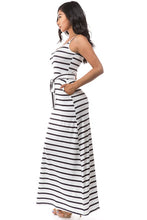 Load image into Gallery viewer, MAXI DRESS
